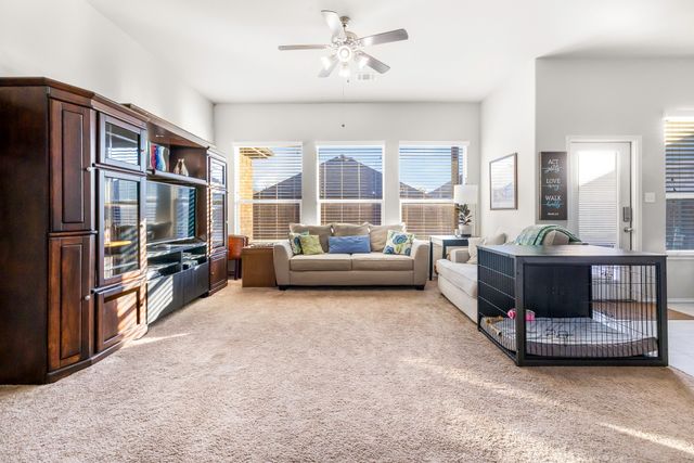 2105 Leonard Ranch Road, Fort Worth, TX 76134