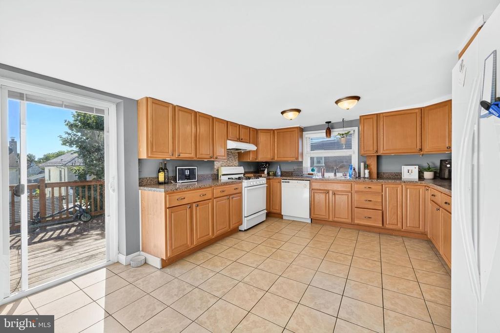 126 POPLAR ST, AMBLER, PA 19002 — photo 3