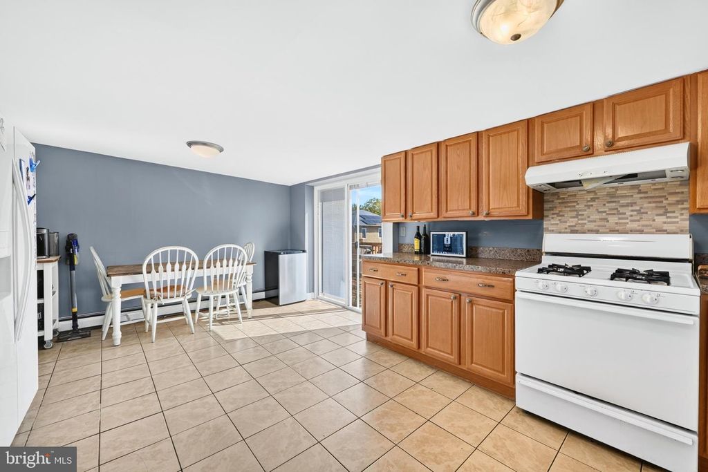 126 POPLAR ST, AMBLER, PA 19002 — photo 4