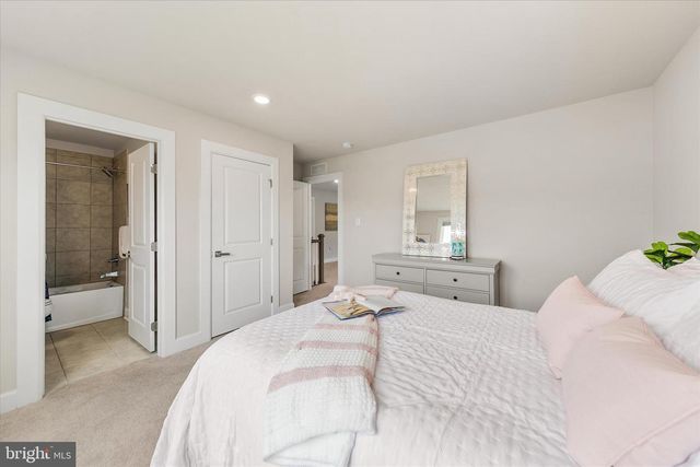33170 PONTE VECCHIO PLZ, Ocean View, DE 19970