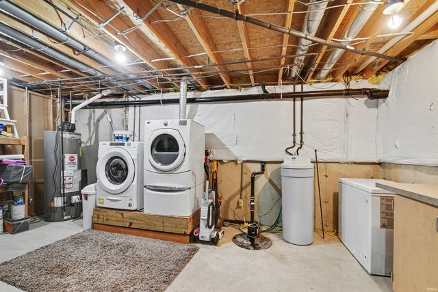 10287 Ashleys Meadow Drive, Granger, IN 46530