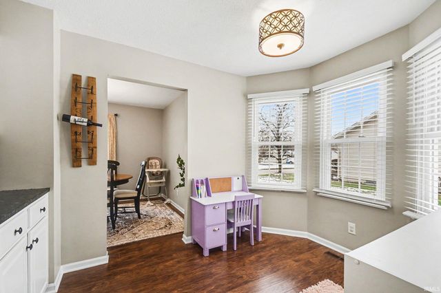 10287 Ashleys Meadow Drive, Granger, IN 46530