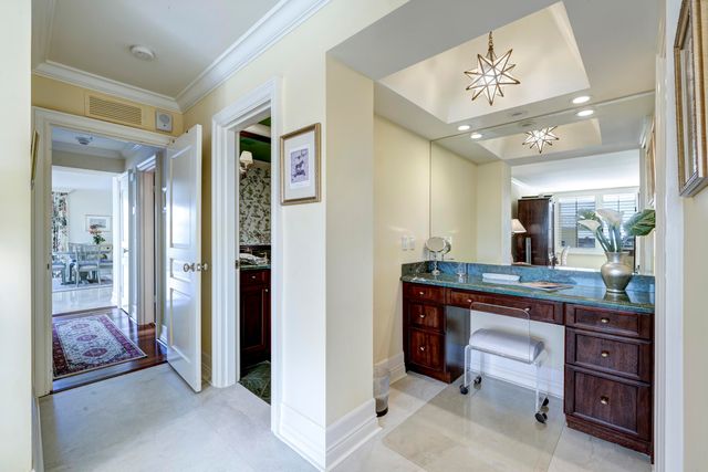 434 Chilean Avenue 6d, Palm Beach, FL 33480