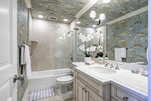 434 Chilean Avenue 6d, Palm Beach, FL 33480