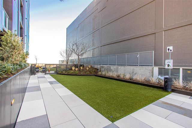 48 East Ave 2106, Austin, TX 78701