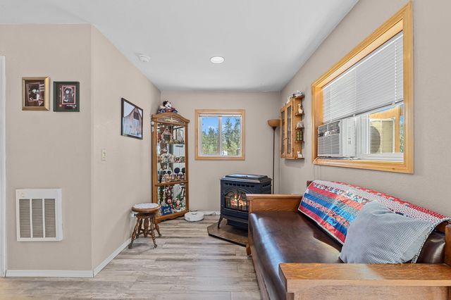 762 Mahoney Rd, Colville, WA 99114