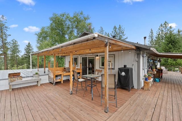 762 Mahoney Rd, Colville, WA 99114