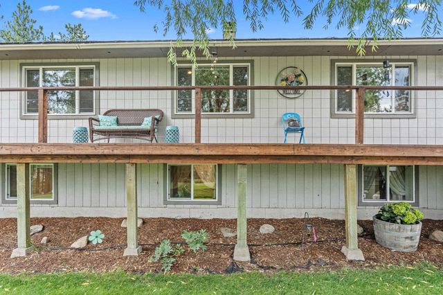 762 Mahoney Rd, Colville, WA 99114