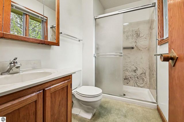 1203 Glenwood Drive, Mt Pleasant, MI 48858