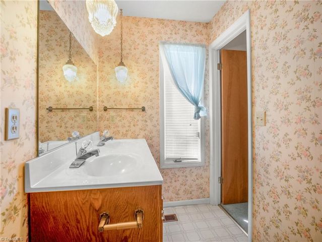 8626 Bull Road, Colfax, NC 27235