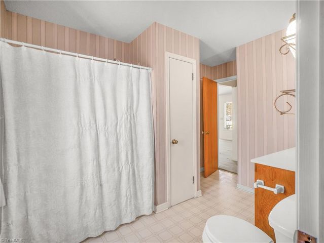 8626 Bull Road, Colfax, NC 27235