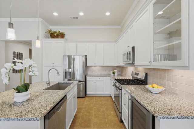 9901 Baywood Court, Denton, TX 76207