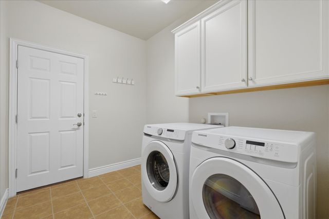 9901 Baywood Court, Denton, TX 76207
