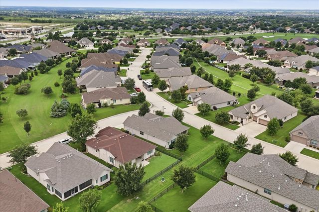 9901 Baywood Court, Denton, TX 76207
