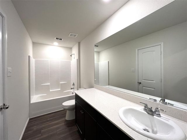 213 Anvil Drive, Fort Worth, TX 76052
