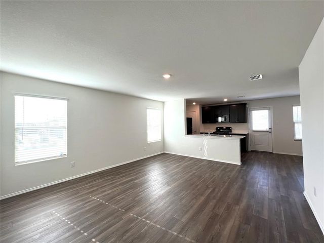 213 Anvil Drive, Fort Worth, TX 76052
