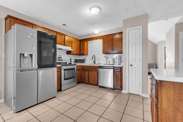 7088 Foxhall Drive, Horn Lake, MS 38637