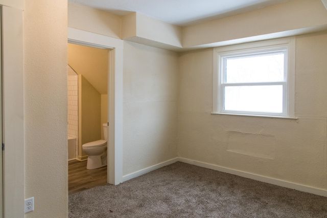 1328 Krom Street, Kalamazoo Twp, MI 49007