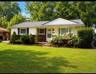 23024 N Brookside Drive, Dearborn Heights, MI 48125