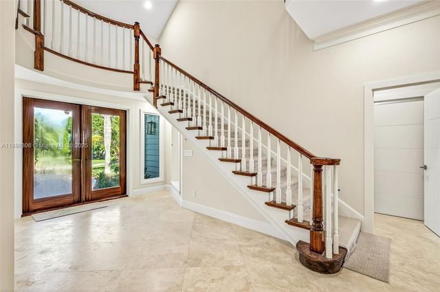 906 Holoma Dr, Vero Beach, FL 32963