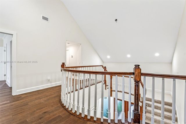 906 Holoma Dr, Vero Beach, FL 32963