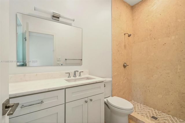 906 Holoma Dr, Vero Beach, FL 32963