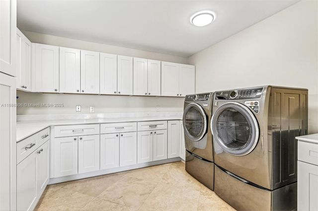 906 Holoma Dr, Vero Beach, FL 32963