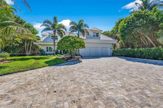 906 Holoma Dr, Vero Beach, FL 32963