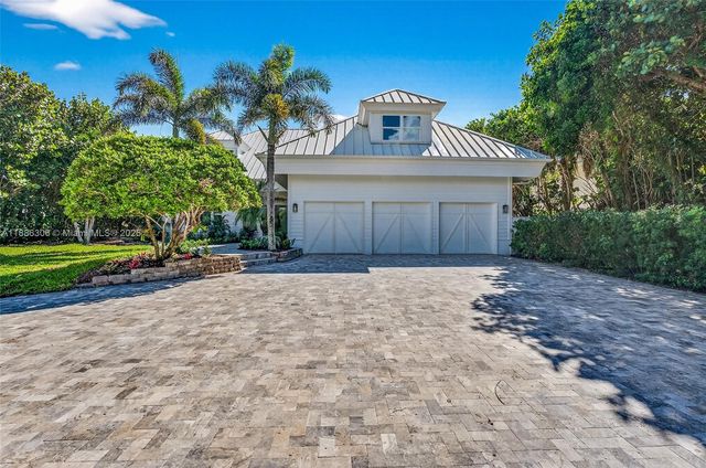 906 Holoma Dr, Vero Beach, FL 32963