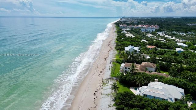 906 Holoma Dr, Vero Beach, FL 32963