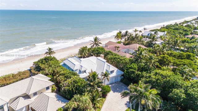 906 Holoma Dr, Vero Beach, FL 32963
