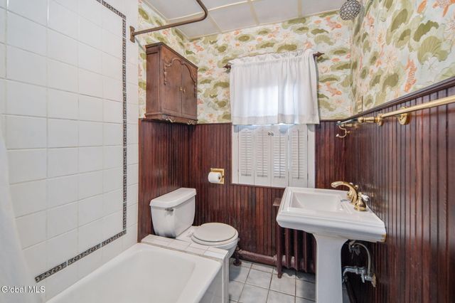 1347 Union Street, Schenectady, NY 12308