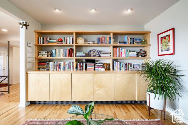 754 N HILLTOP RD, Salt Lake City, UT 84103