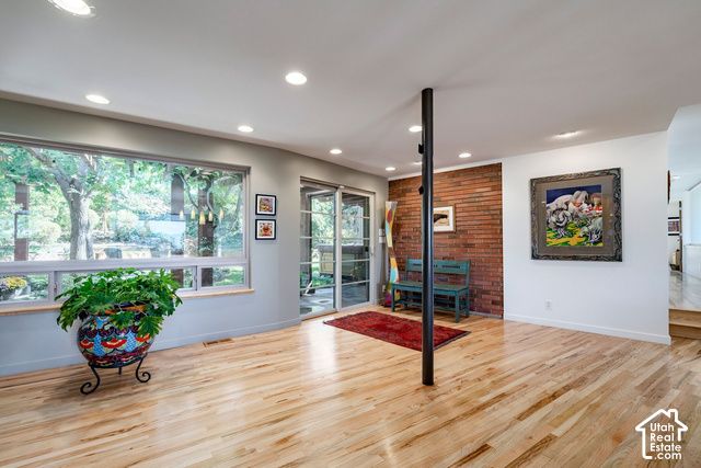 754 N HILLTOP RD, Salt Lake City, UT 84103