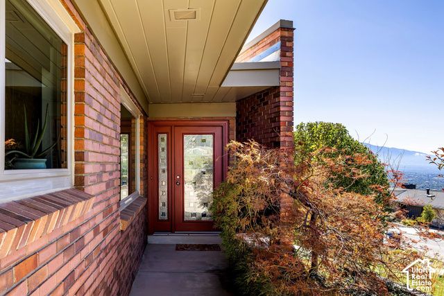 754 N HILLTOP RD, Salt Lake City, UT 84103