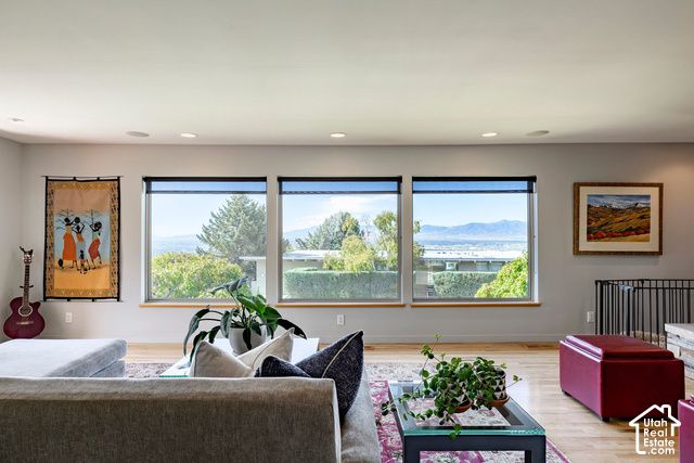 754 N HILLTOP RD, Salt Lake City, UT 84103