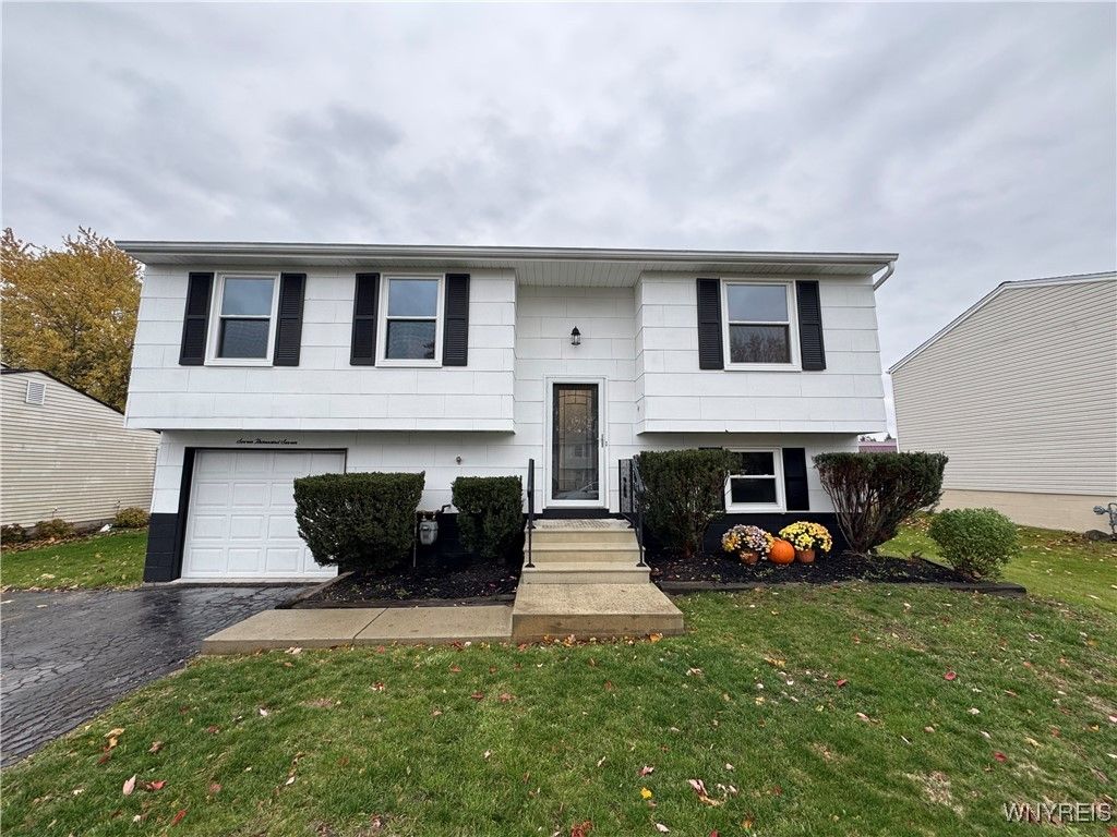 7007 Northview Drive, Lockport Town, NY 14094