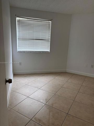 6276 NW 186th St 204, Hialeah, FL 33015