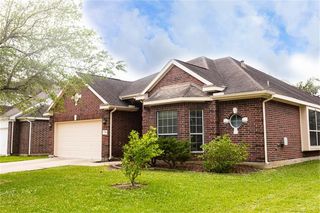 314 Blossomwood Drive, League City, TX 77573