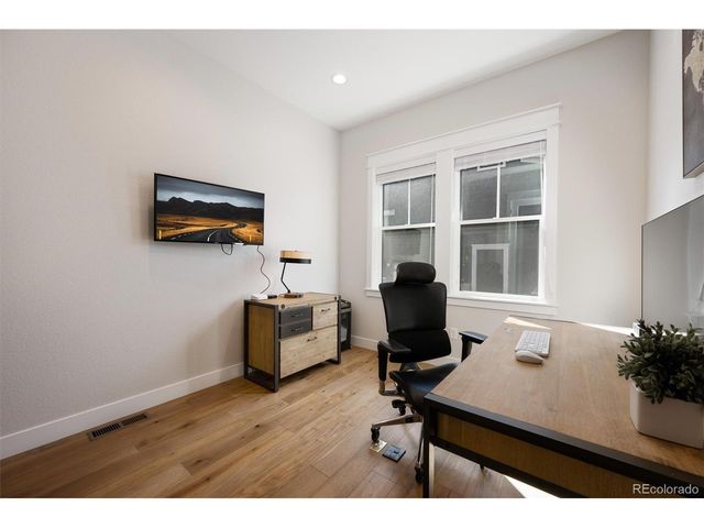 1786 Chestnut Ave, Erie, CO 80516