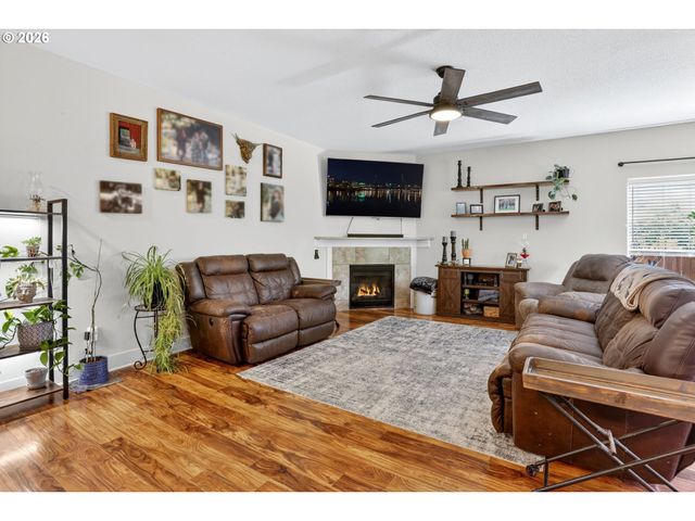 850 Se PINEVIEW Ct, Estacada, OR 97023