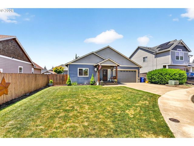 850 Se PINEVIEW Ct, Estacada, OR 97023