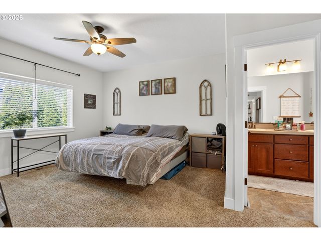 850 Se PINEVIEW Ct, Estacada, OR 97023