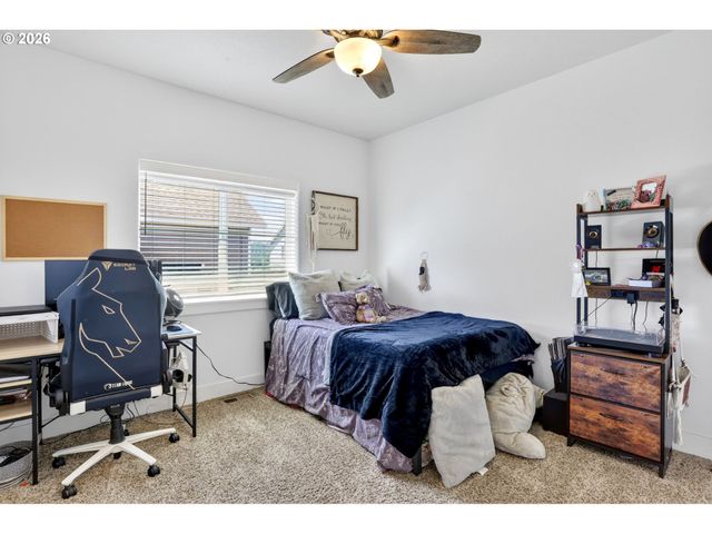 850 Se PINEVIEW Ct, Estacada, OR 97023