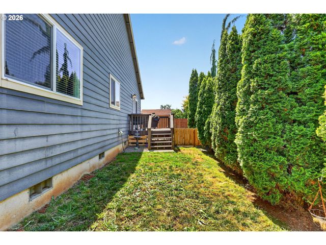 850 Se PINEVIEW Ct, Estacada, OR 97023