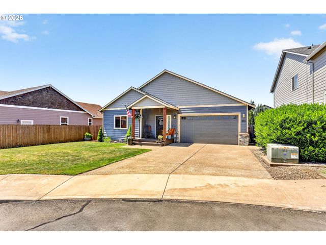 850 Se PINEVIEW Ct, Estacada, OR 97023
