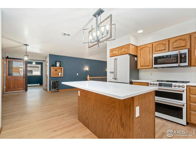 610 Oak St, Windsor, CO 80550