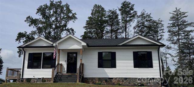 3535 High West Drive, Lenoir, NC 28645