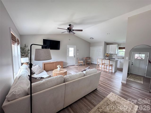 3535 High West Drive, Lenoir, NC 28645