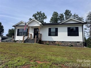 3535 High West Drive, Lenoir, NC 28645